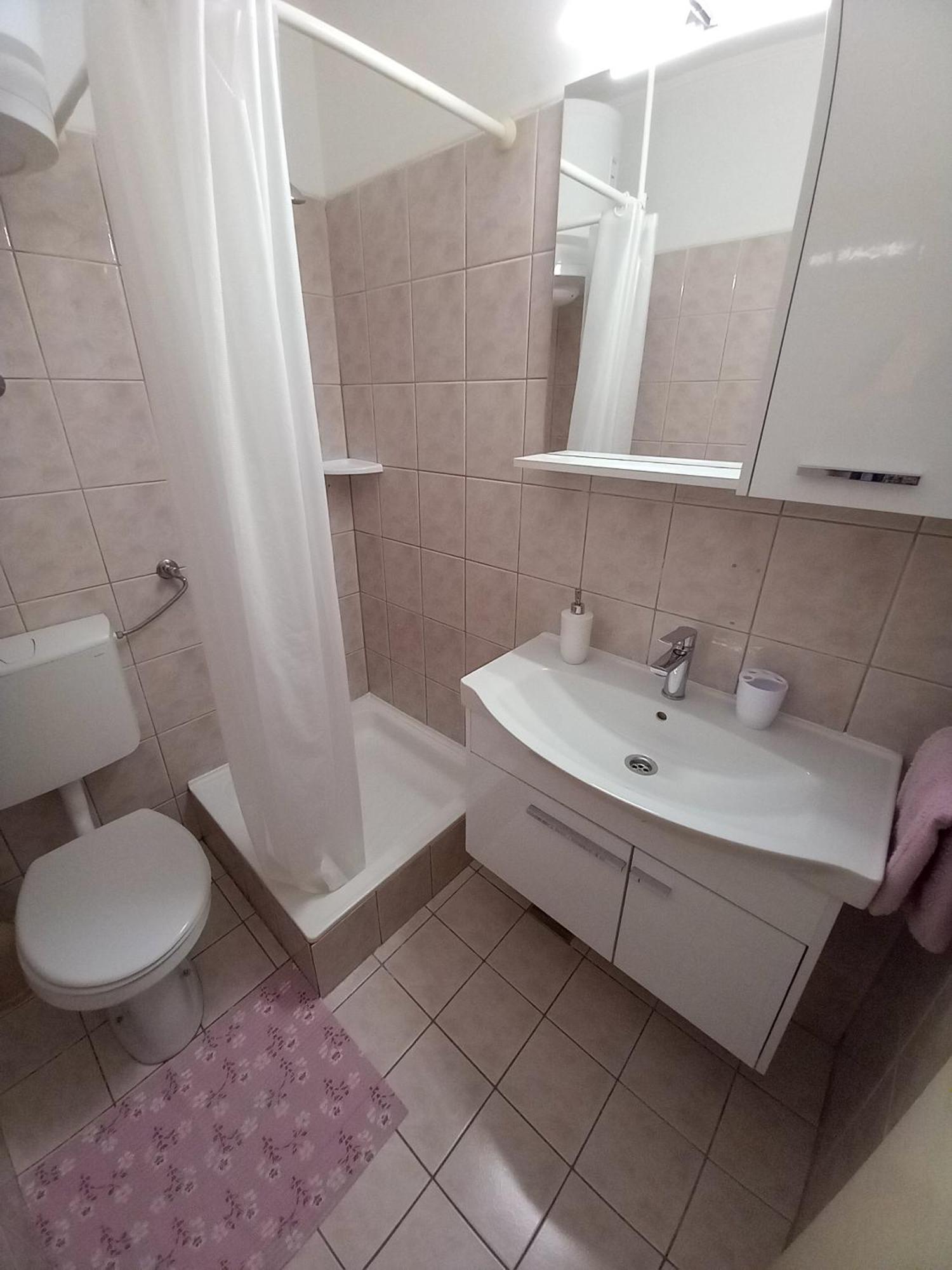Baska Voda Apartments - Steps From The Beach, Free Parking, Central Location Bilik gambar