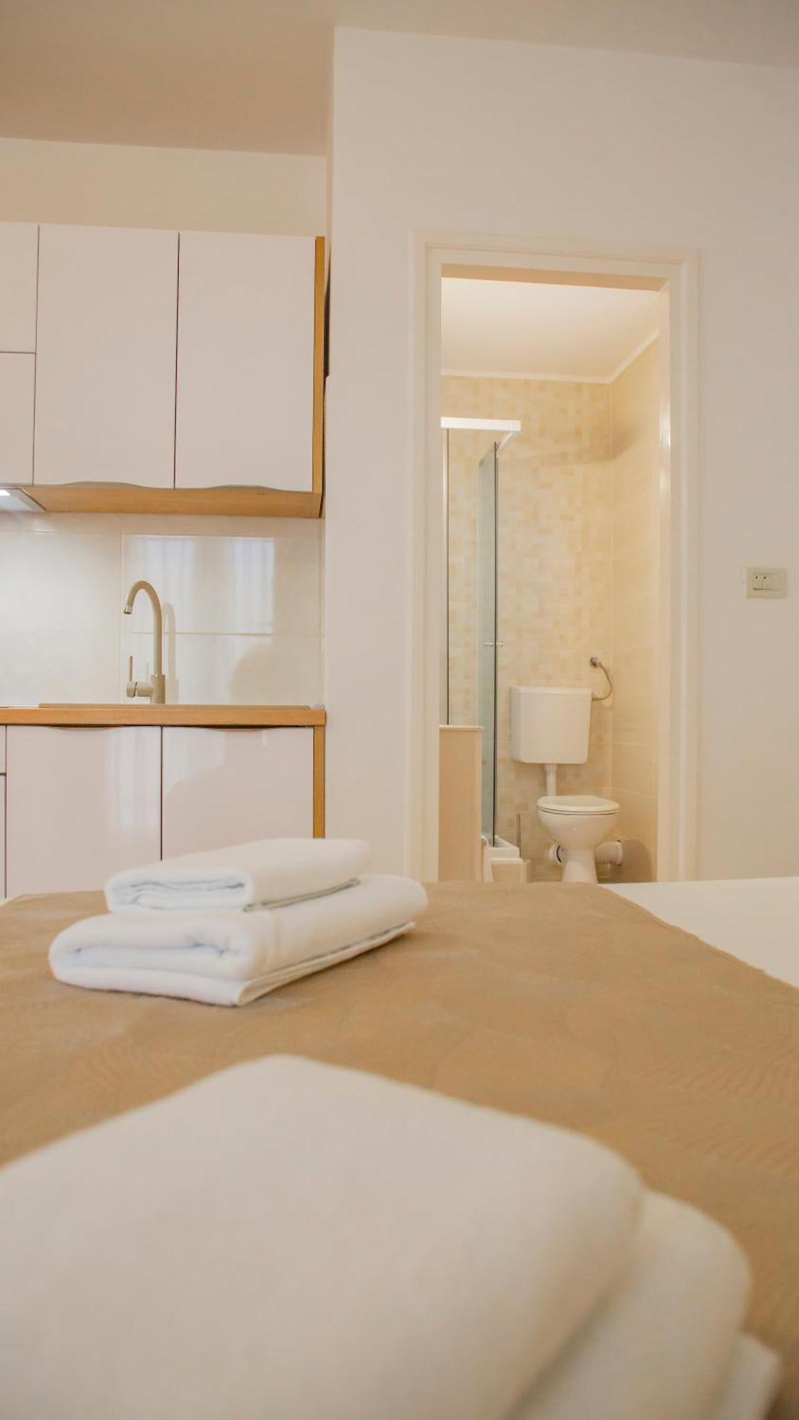 Baska Voda Apartments - Steps From The Beach, Free Parking, Central Location Luaran gambar