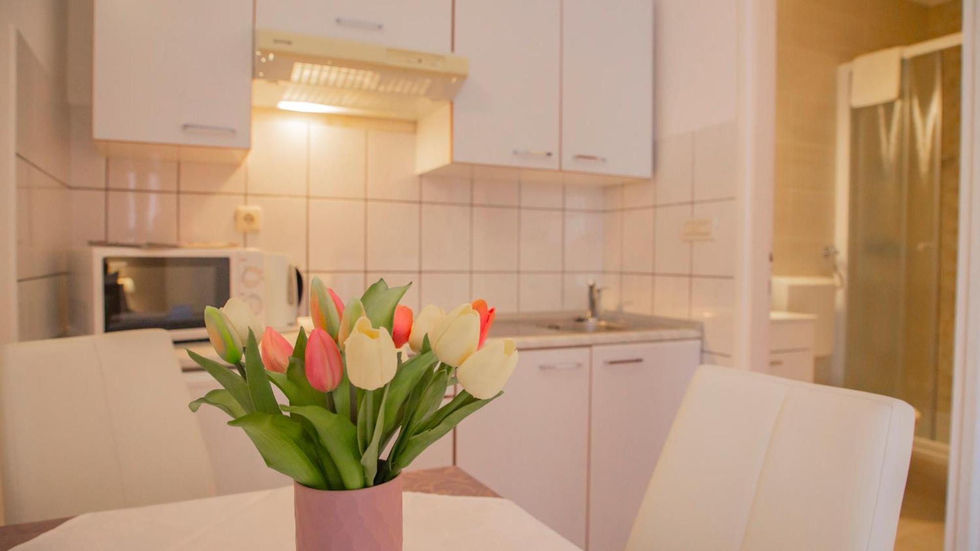 Baska Voda Apartments - Steps From The Beach, Free Parking, Central Location Luaran gambar