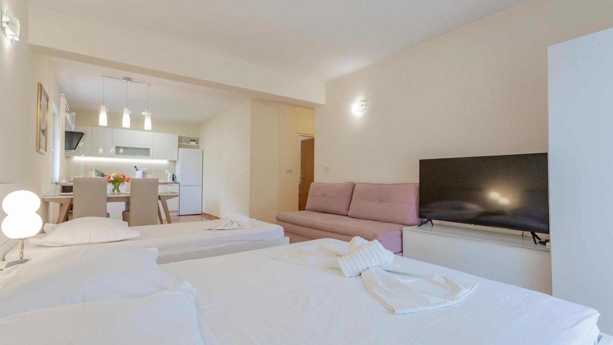 Baska Voda Apartments - Steps From The Beach, Free Parking, Central Location Luaran gambar