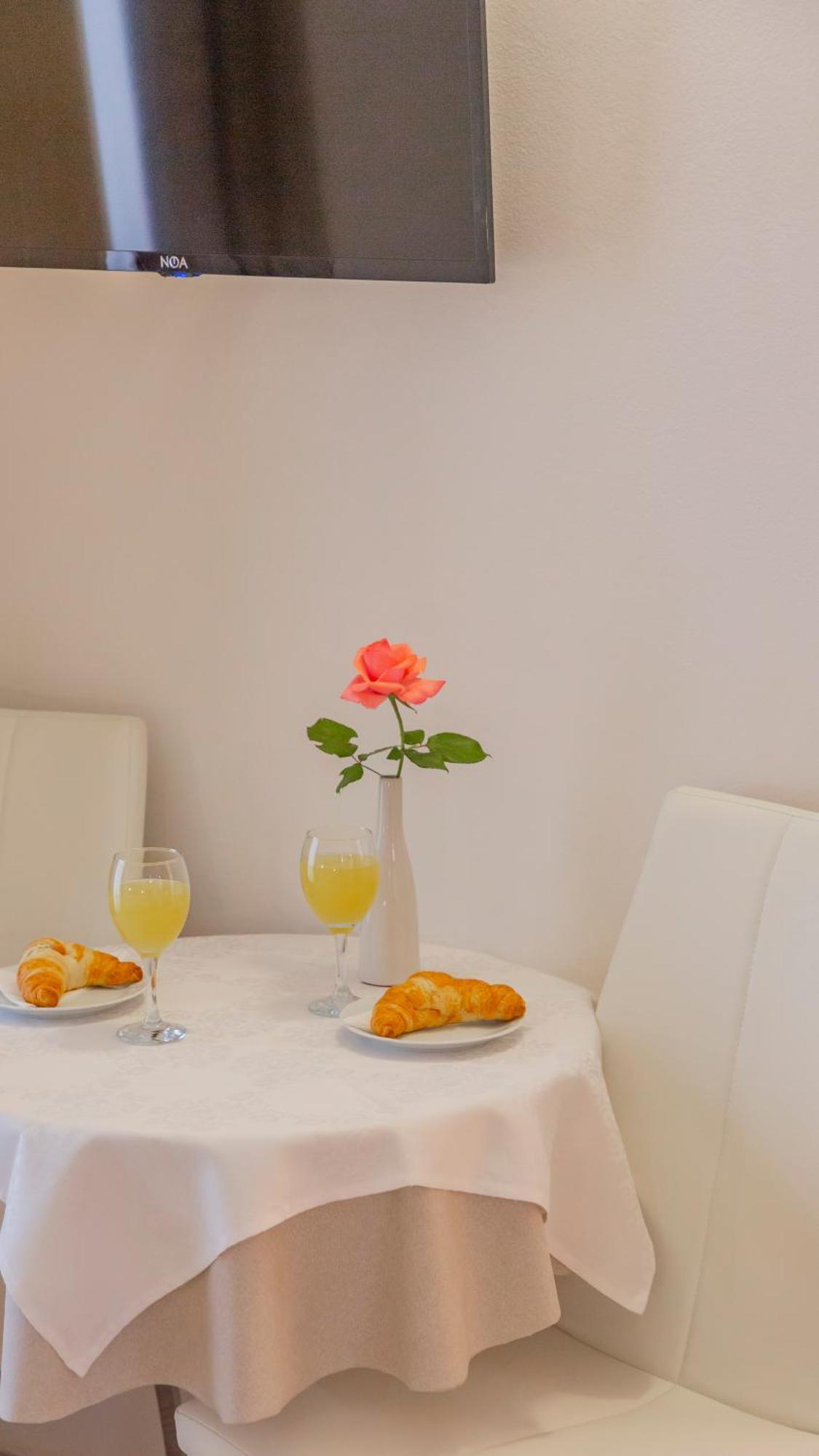 Baska Voda Apartments - Steps From The Beach, Free Parking, Central Location Luaran gambar