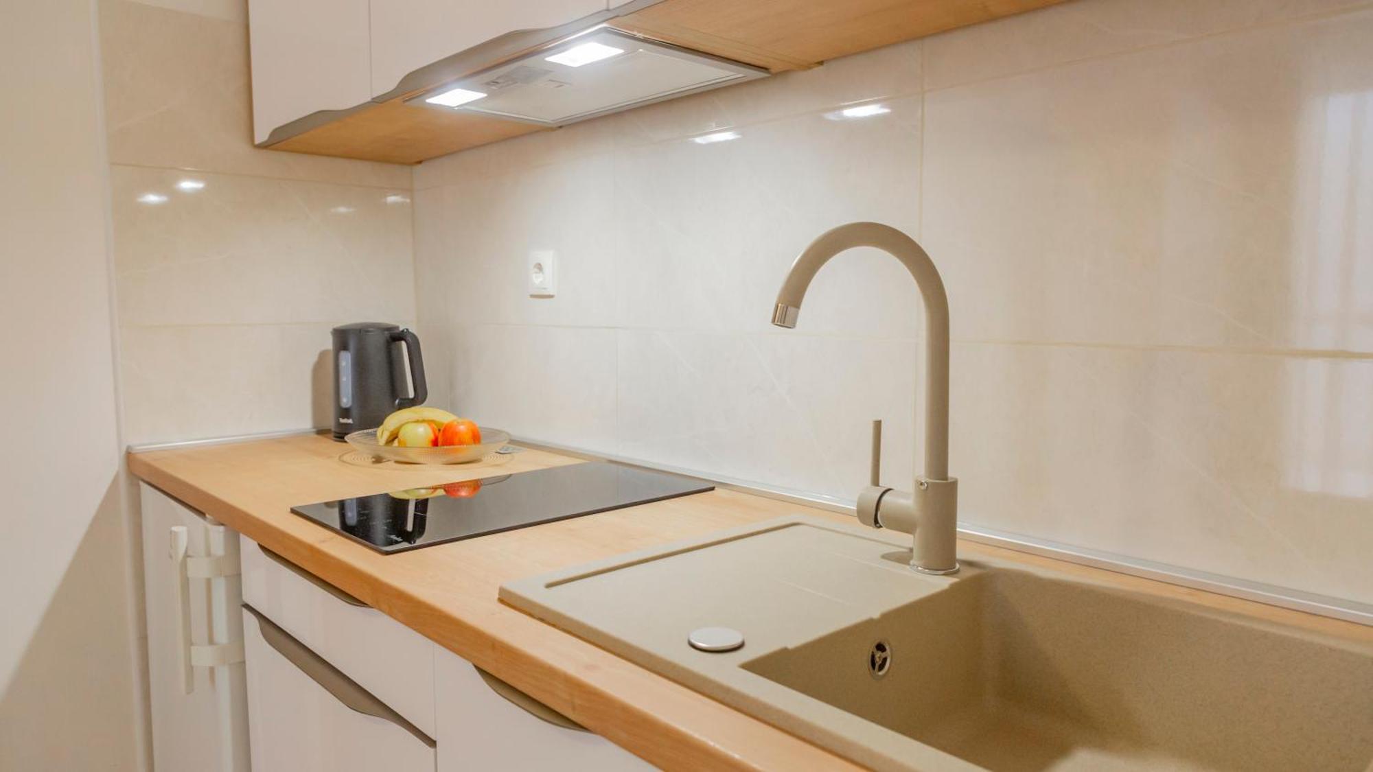 Baska Voda Apartments - Steps From The Beach, Free Parking, Central Location Luaran gambar