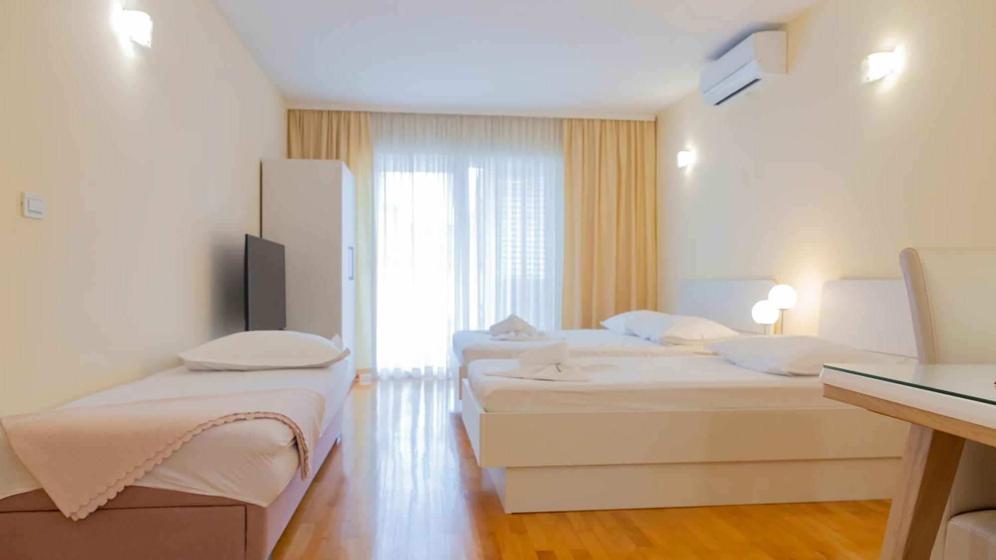 Baska Voda Apartments - Steps From The Beach, Free Parking, Central Location Luaran gambar