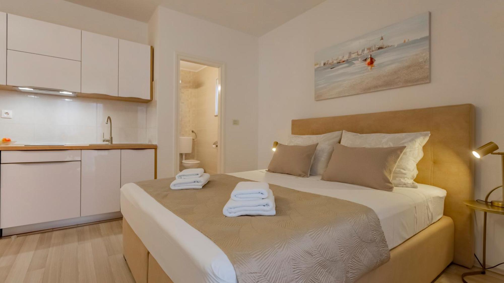 Baska Voda Apartments - Steps From The Beach, Free Parking, Central Location Luaran gambar