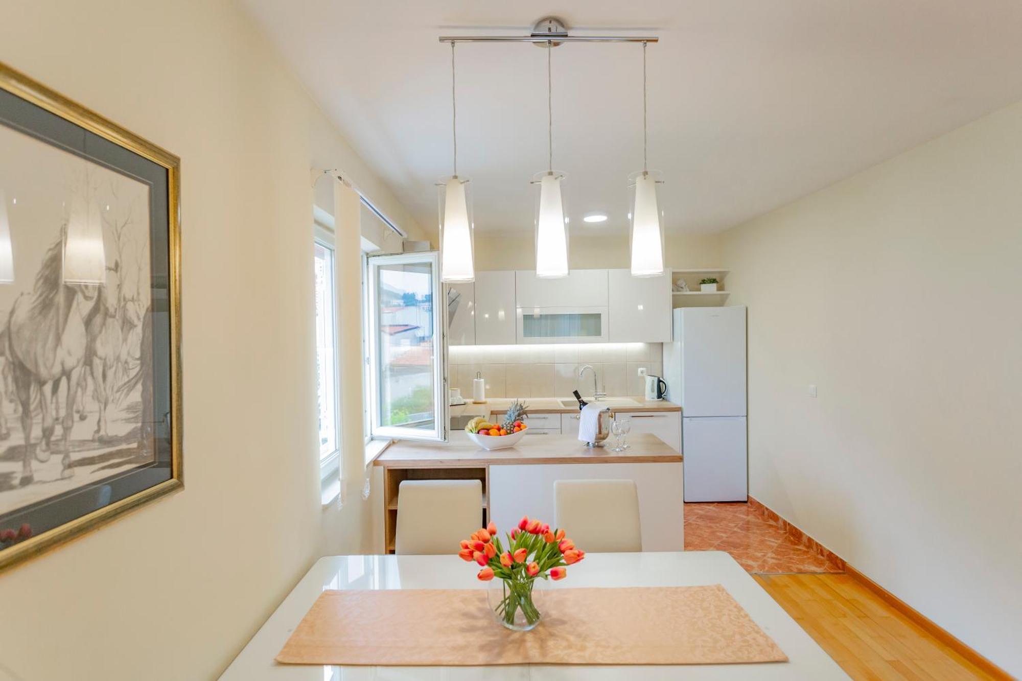 Baska Voda Apartments - Steps From The Beach, Free Parking, Central Location Luaran gambar