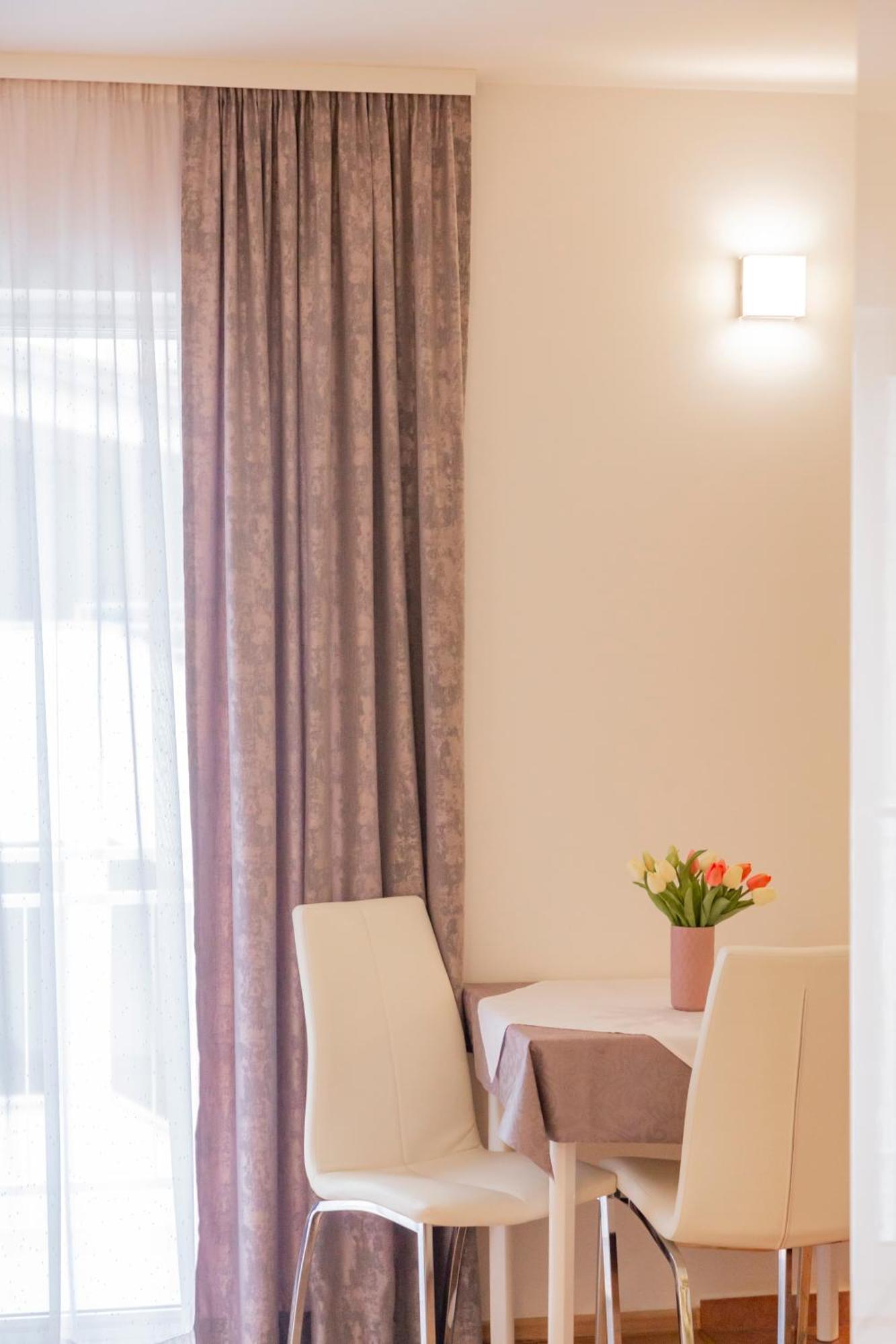 Baska Voda Apartments - Steps From The Beach, Free Parking, Central Location Luaran gambar