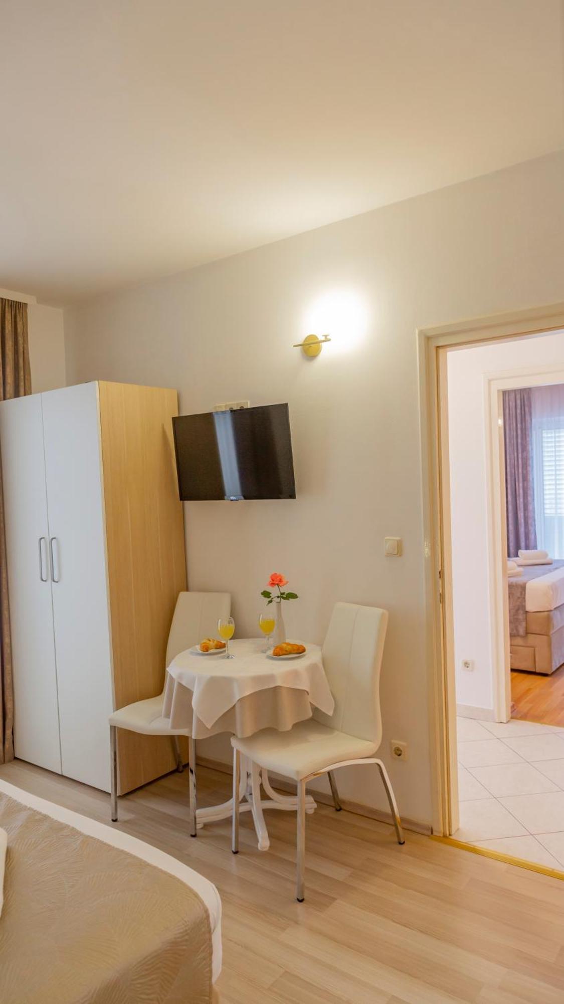 Baska Voda Apartments - Steps From The Beach, Free Parking, Central Location Luaran gambar