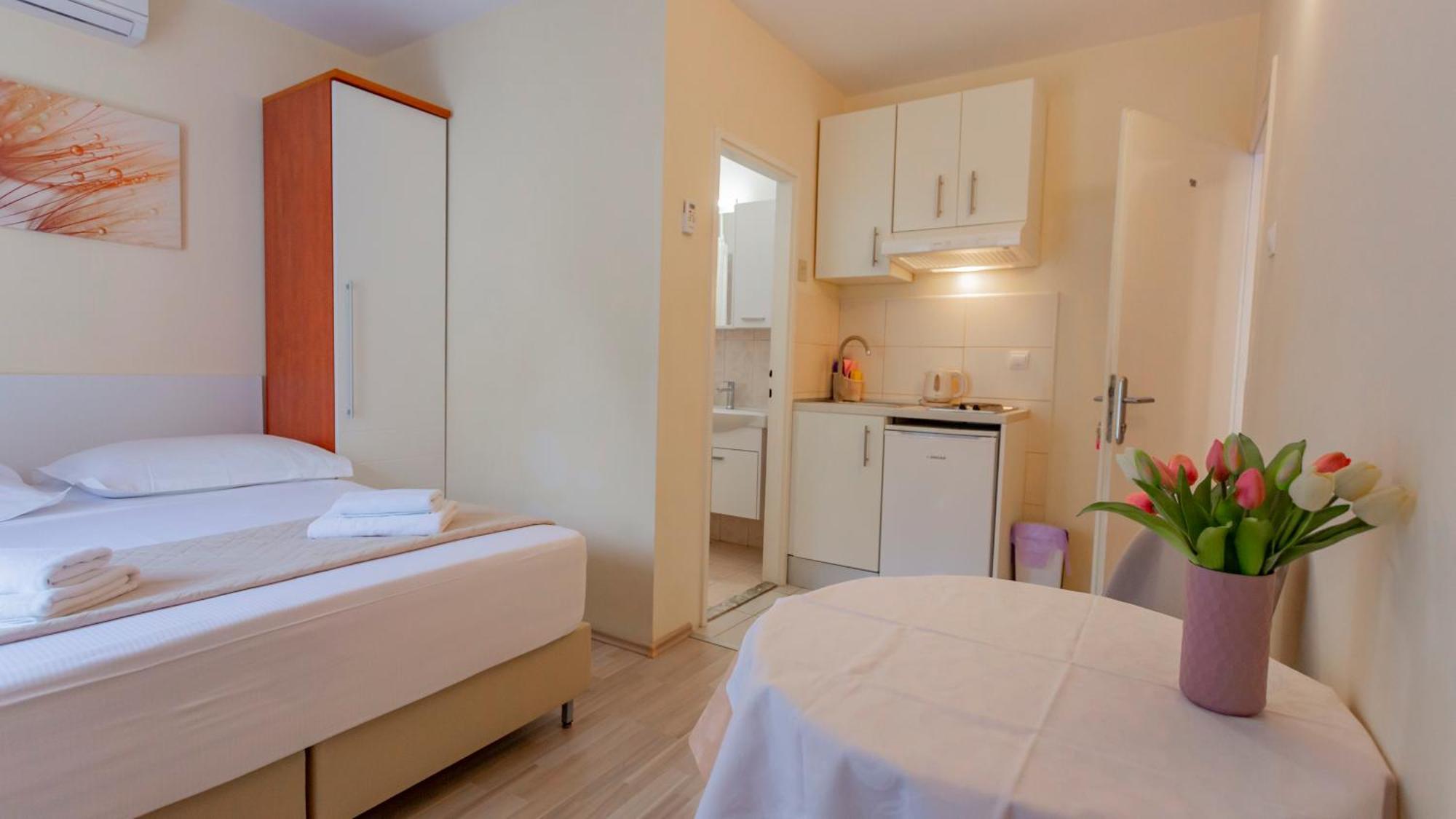 Baska Voda Apartments - Steps From The Beach, Free Parking, Central Location Luaran gambar